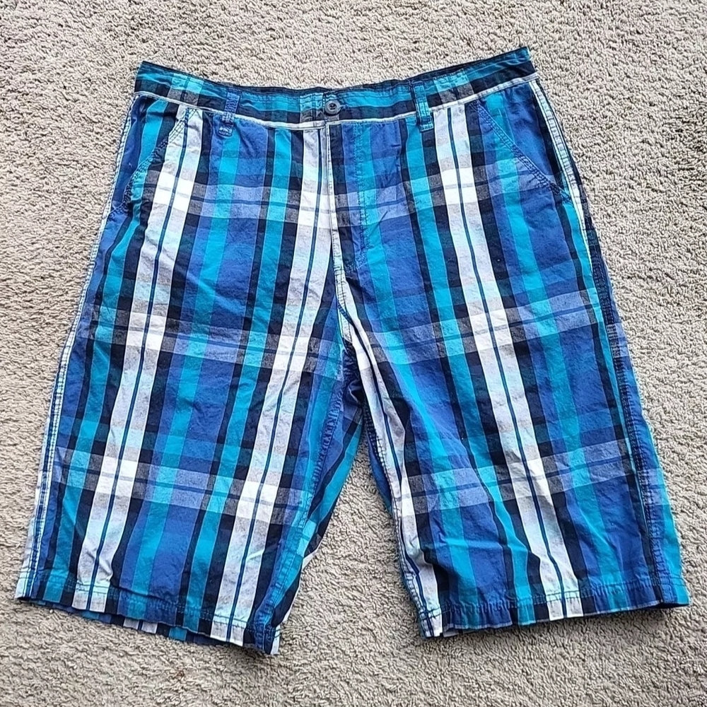 Southpole Shorts Mens 36 Blue Plaid Chino Bermuda Pants Flat Front Golf Casual